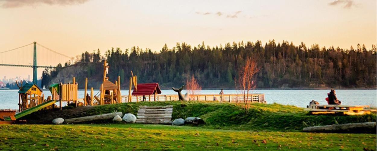 Great West Vancouver House With Hot Tub, Across From Beach & 10 Mn To Downtown Vancouver Ngoại thất bức ảnh