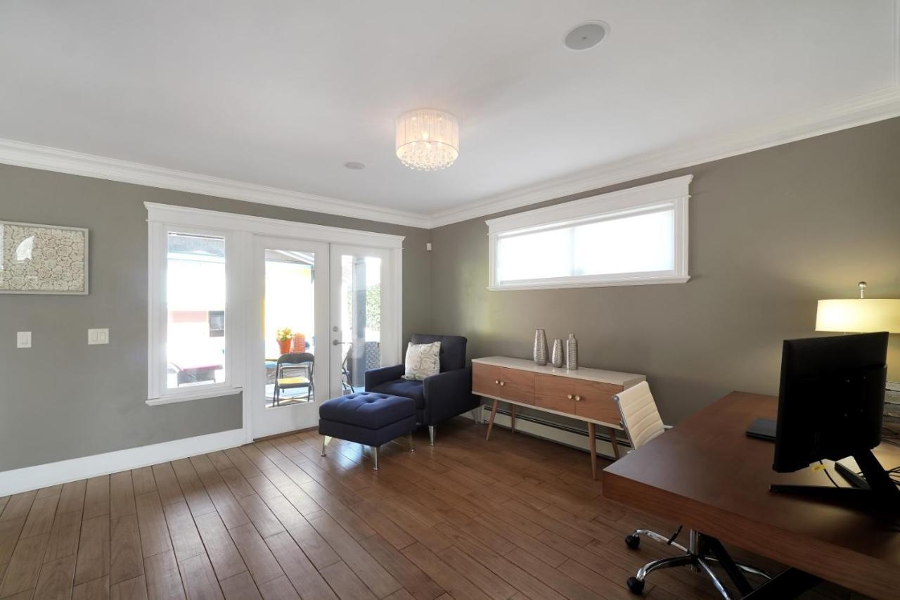 Great West Vancouver House With Hot Tub, Across From Beach & 10 Mn To Downtown Vancouver Ngoại thất bức ảnh